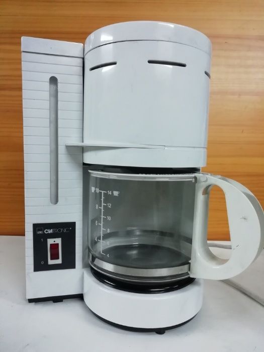 Máquina de café de filtro marca Clatronic