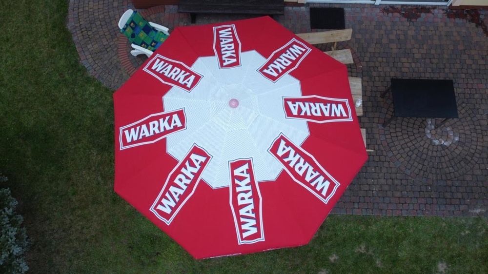 Duży parasol ogrodowy 4 m