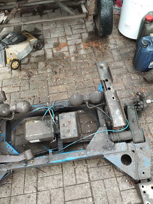 Гідравлічна задня підвіска Рено " Майстер 2 і 3"