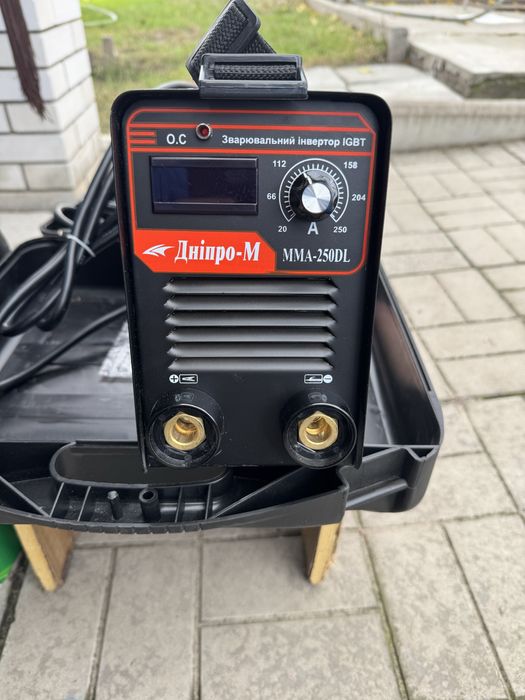 Продам зварювальний апарат Дніпро-М MMA-250DL