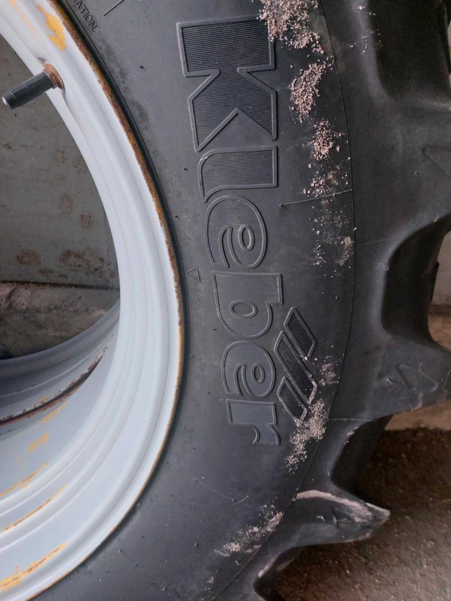 Opony rolnicze z felgami 2 sztuki bliźniaki 520/70R38 Kleber Fitker
