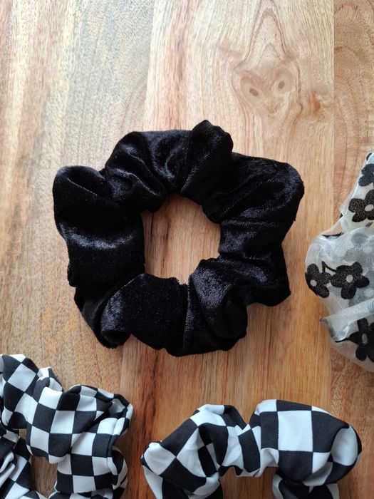 Gumki klamry do włosów