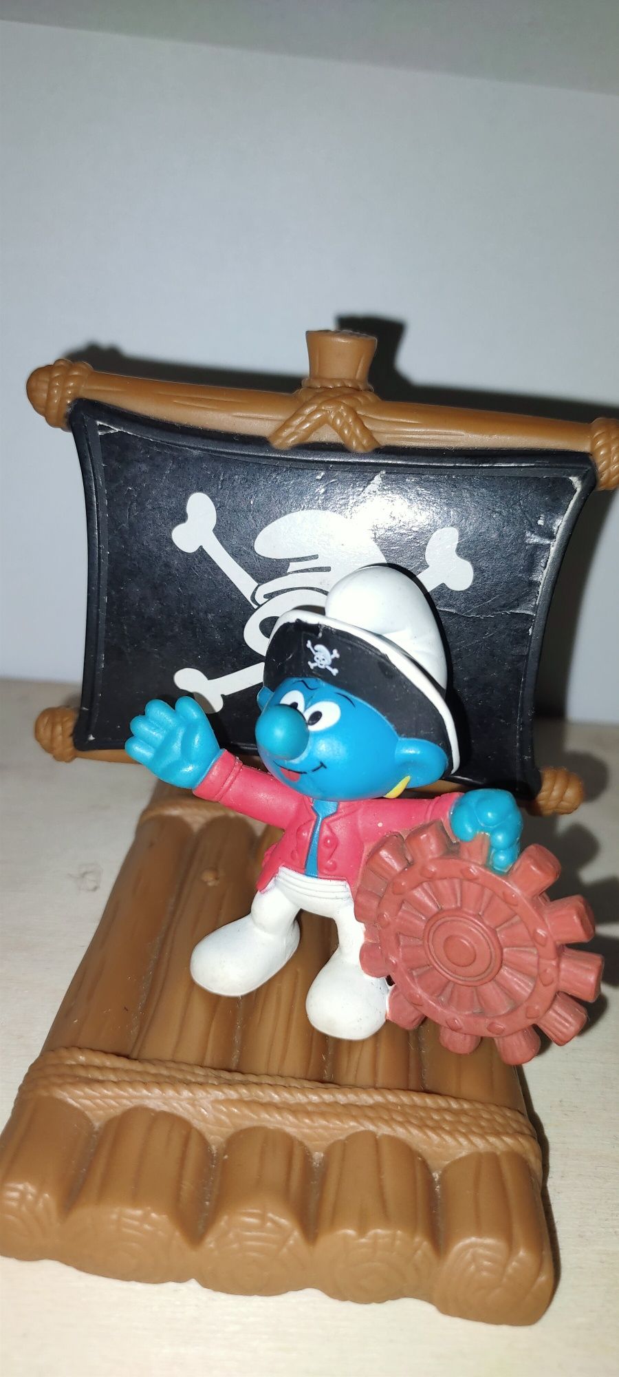 Smerfy pirat z McDonald's 2004