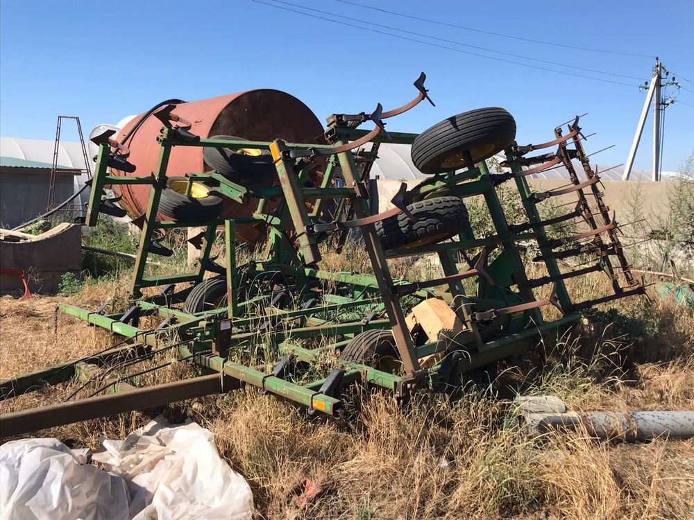 Культиватор John Deer 960
