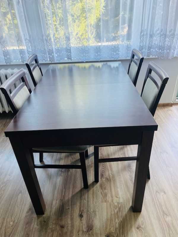 Sprzedam stół z krzesłami 130x80