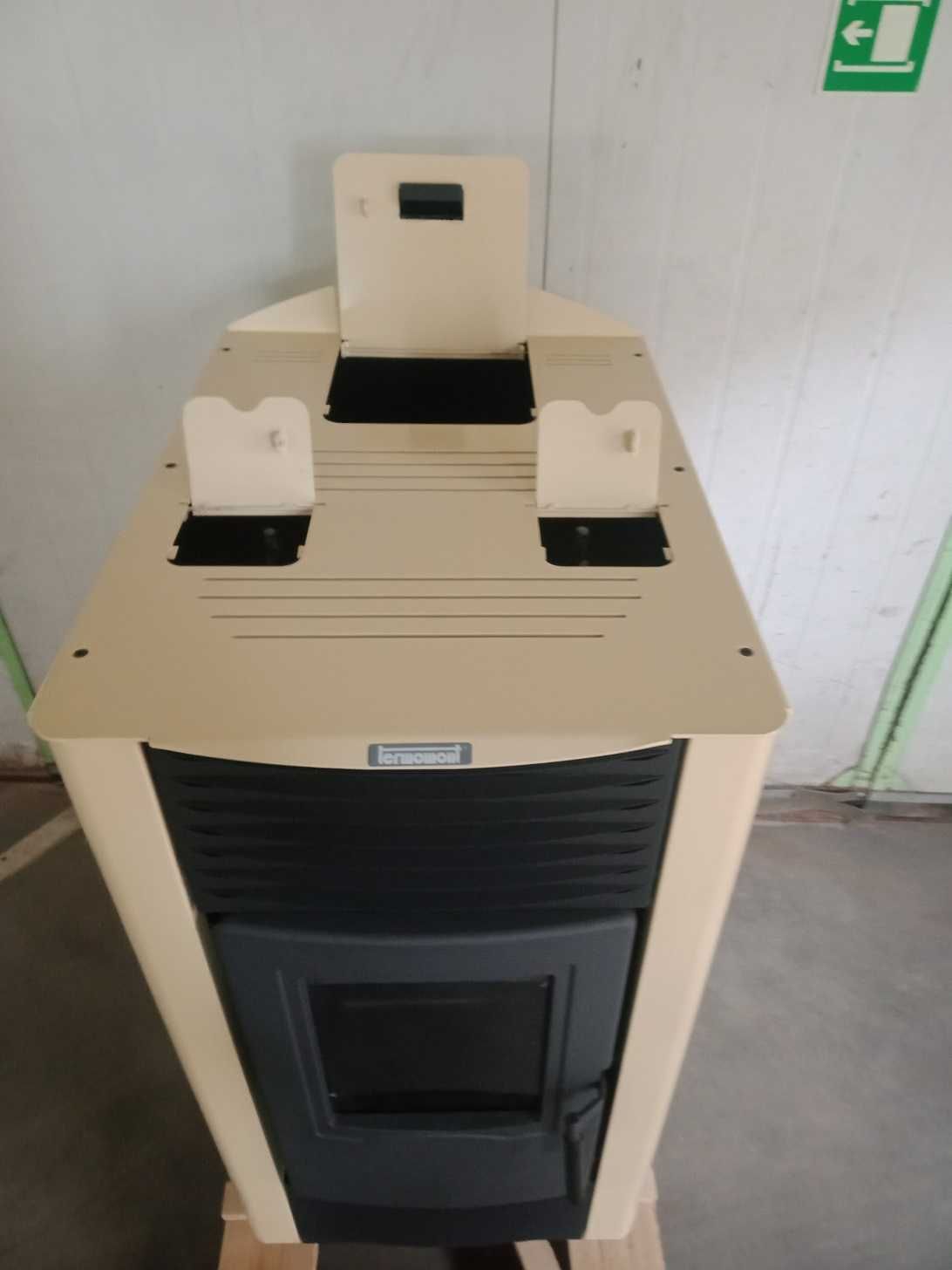 TERMOMONT TOBY H21 Kominek z funkcją c.o. pellet 24 kW