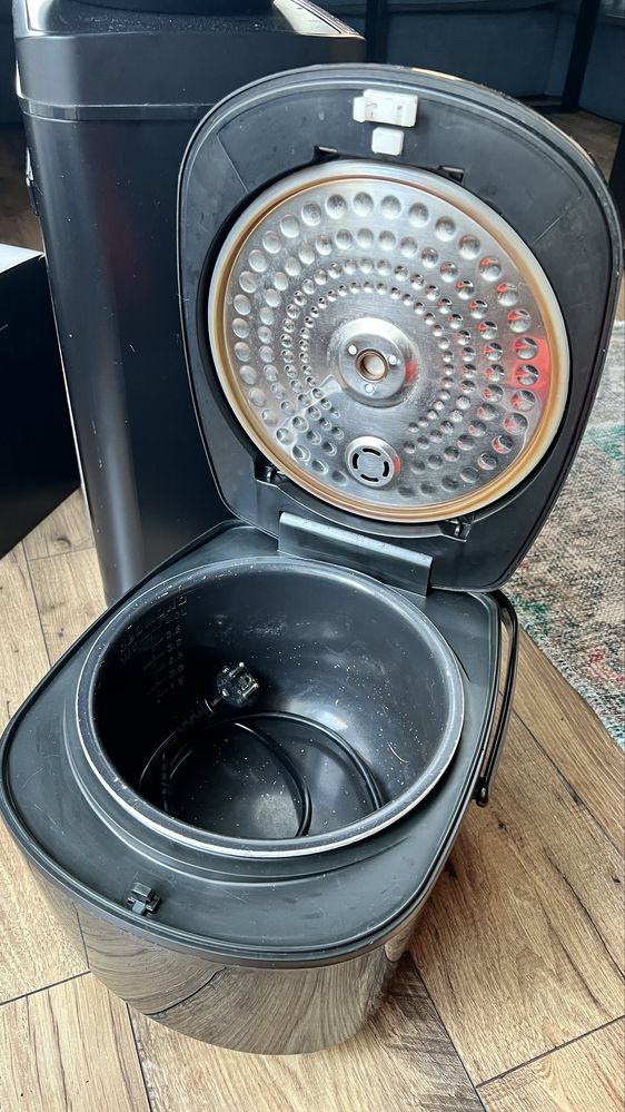 multucooker Redmond 280e