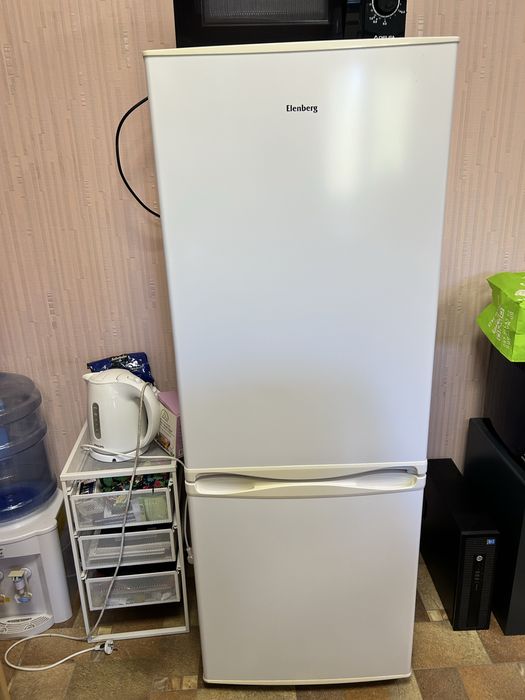 Холодильник Elenberg 4000 грн без торгу