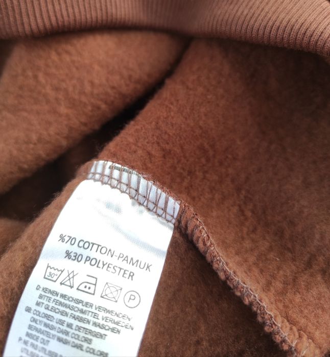 Komplet dresowy damski w rozmiarze od L i XL. 
Długość nogawki długa,