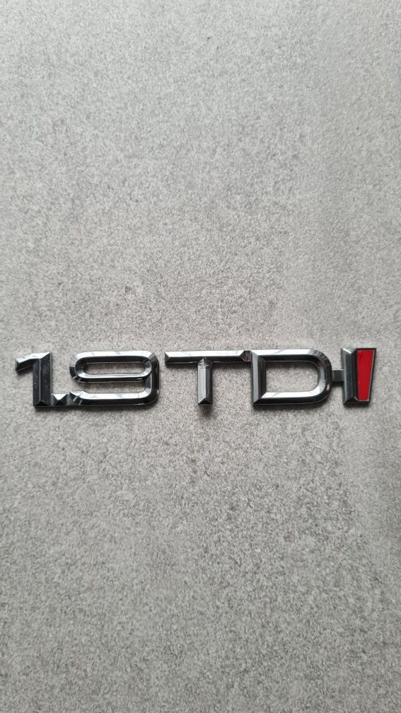 Emblematy na tył A4 B5 1.9 TDI oryginalne