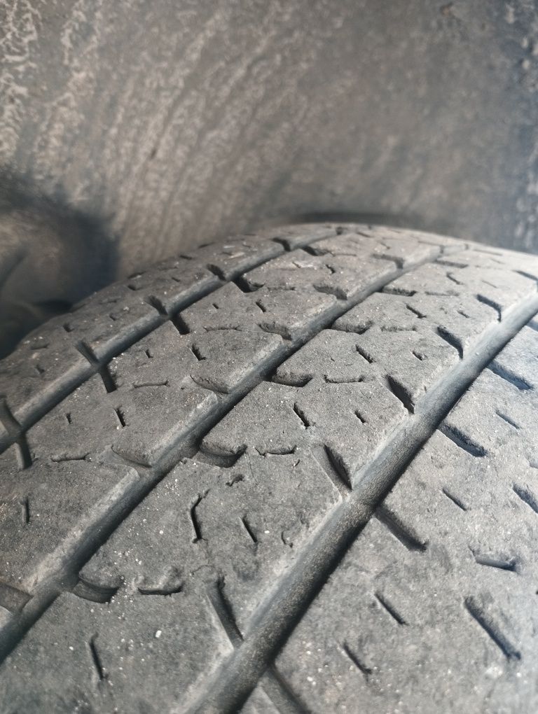 Покришки 195/70 R15 C