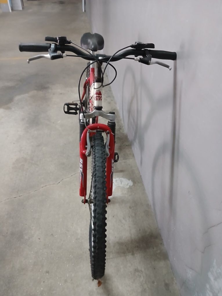Bicicleta com amortecedores