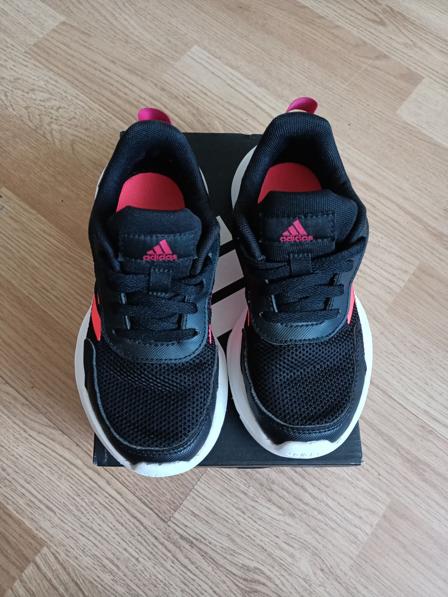 Кросівки adidas 29 розмір