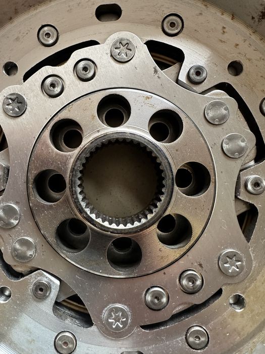 Демфер маховик vw t5 t6 multivan caravelle 06J105266AR