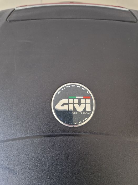 Mala top case givi 46L