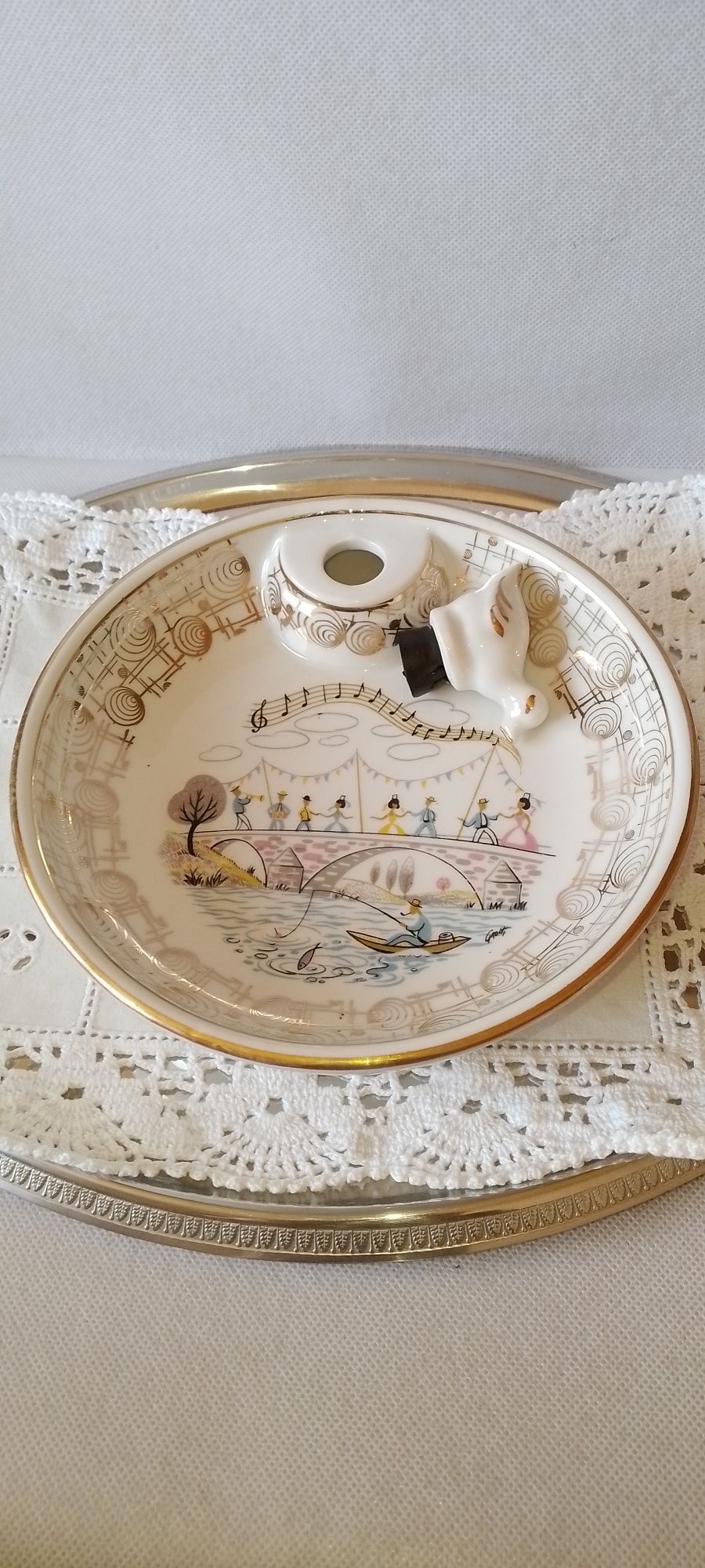 Prato rechaud em porcelana francesa F. D. Chauvigny