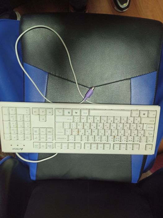 Клавіатура для ноотбука.