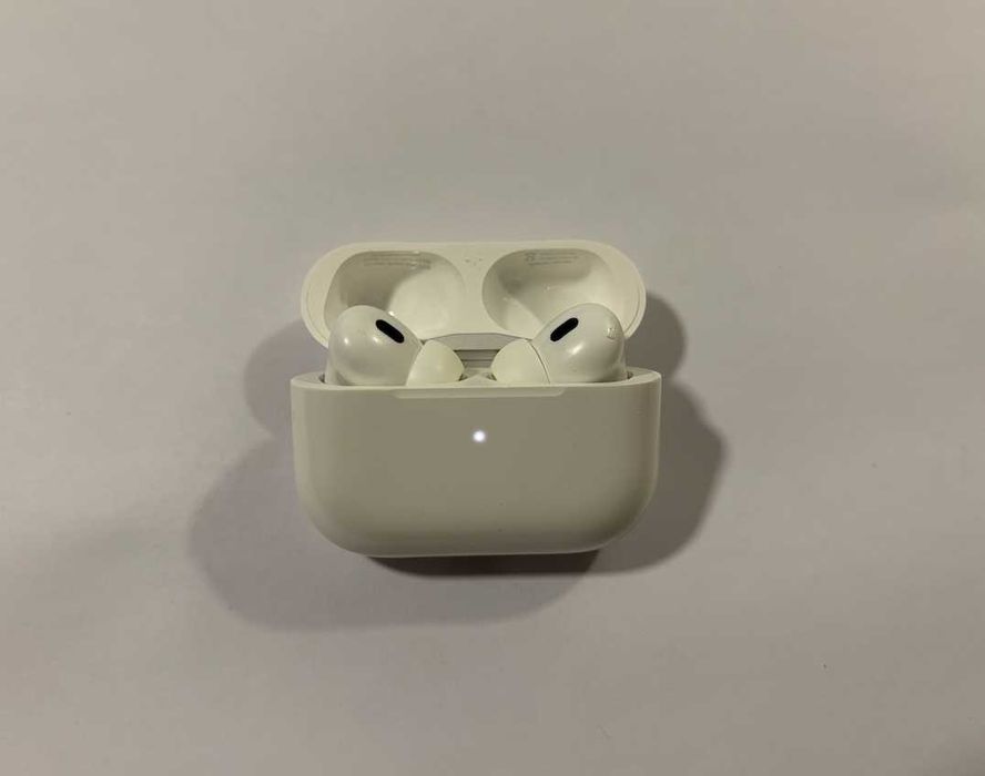 AirPods Pro (2. generacji) z etui ładującym MagSafe (Lightning)