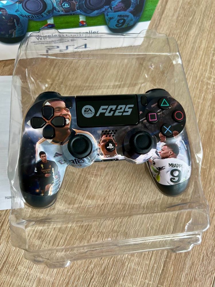 PS4 DualShock 4 FC25 Limited Edition – Jak Nowy!