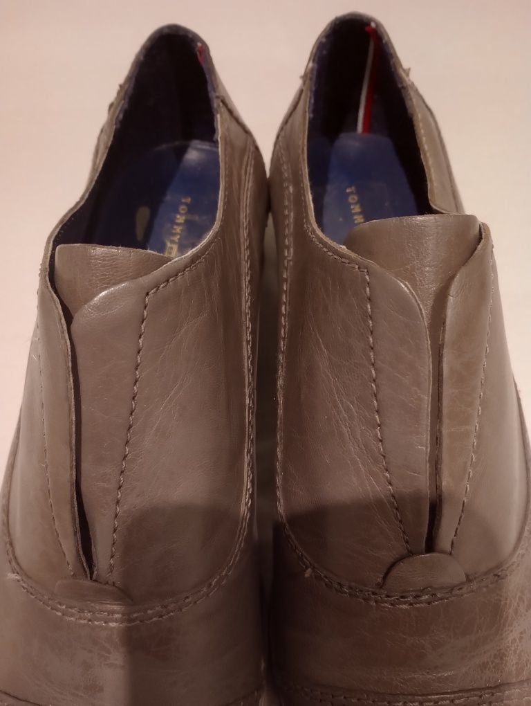 Buty damskie skorzane, nowe, firmy Tommy Hilfiger