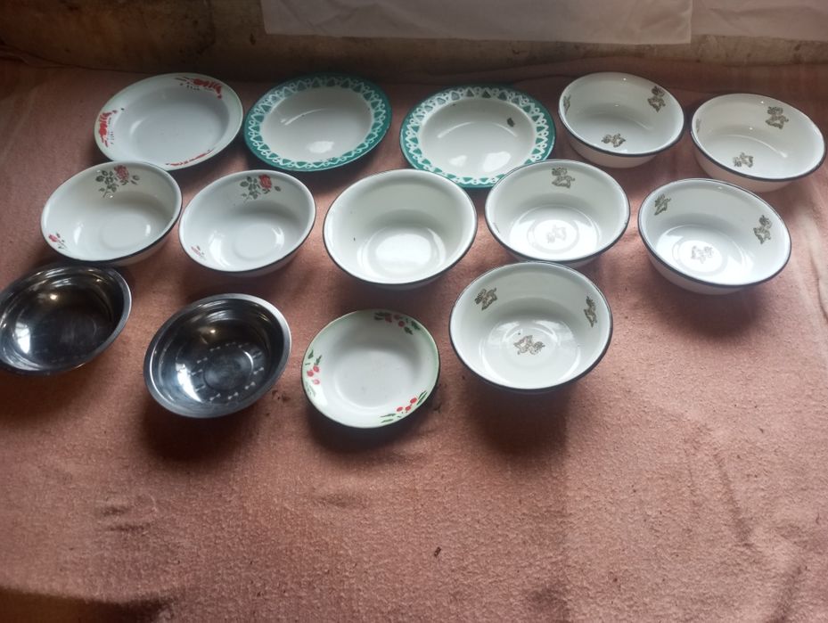 Продам посуд в гарному стані