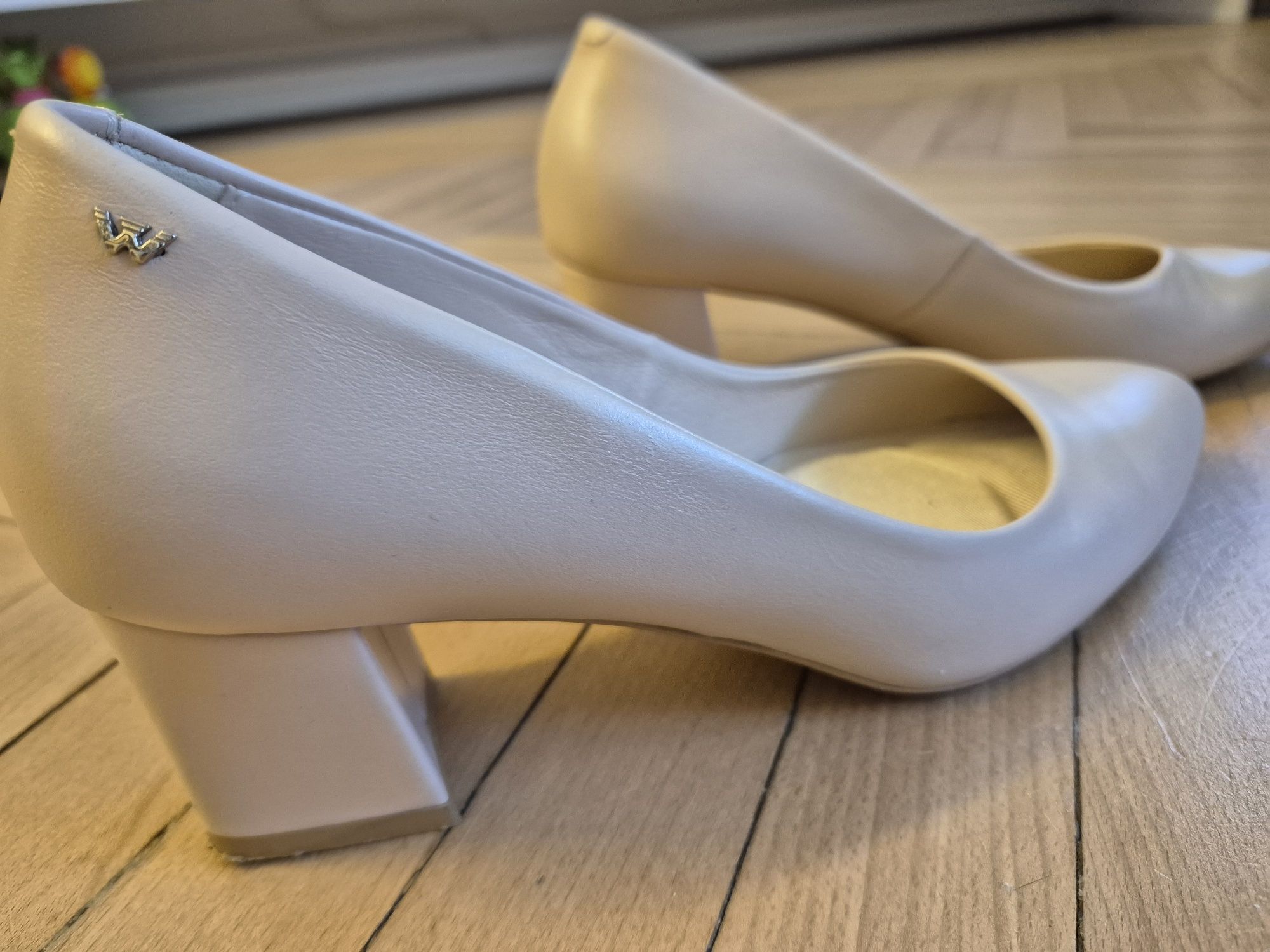 Buty czułenka wojas 38