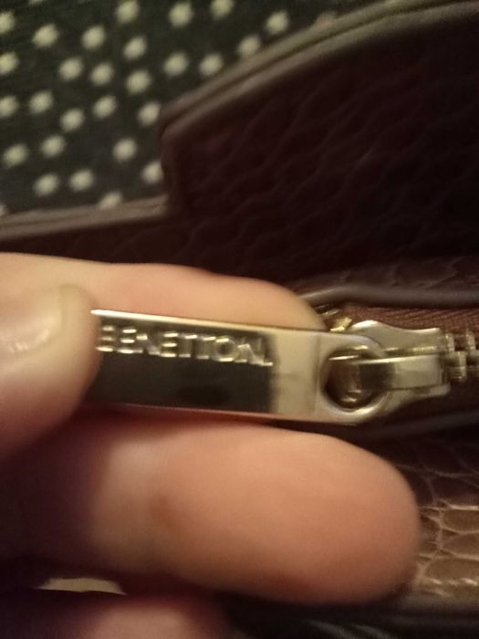 Mala bennetton rosa bom estado