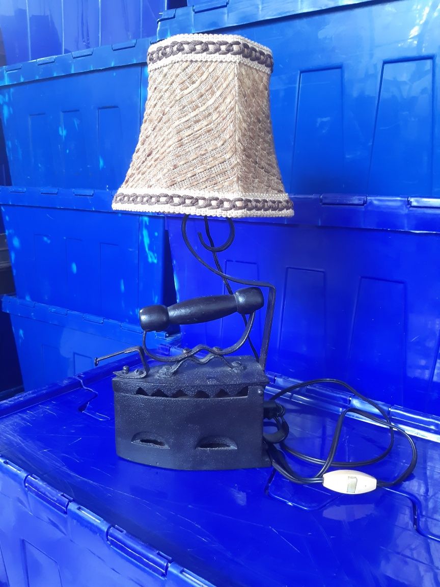 Lampka nocna że starego żelazka wys 50 cm