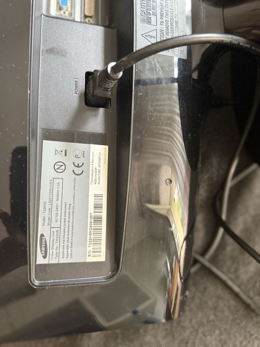 Telewizor monitor Samsung 22’’ T220HD