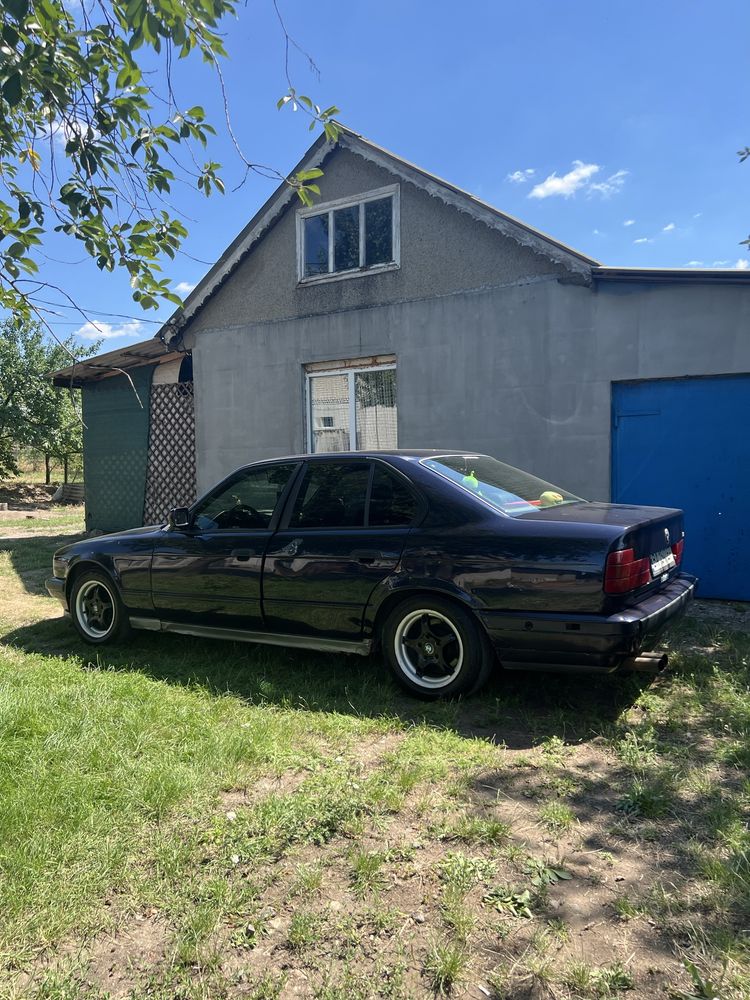 Продам БМВ е34 м20б25