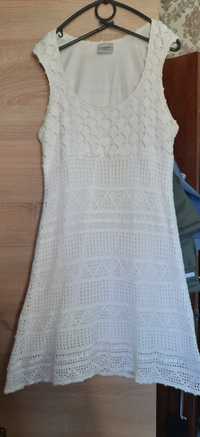 Платье белое вязаное крючком