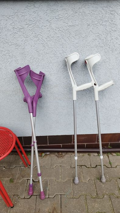 Kule rehabilitacyjne , ortopedyczne, inwalidzkie ,para