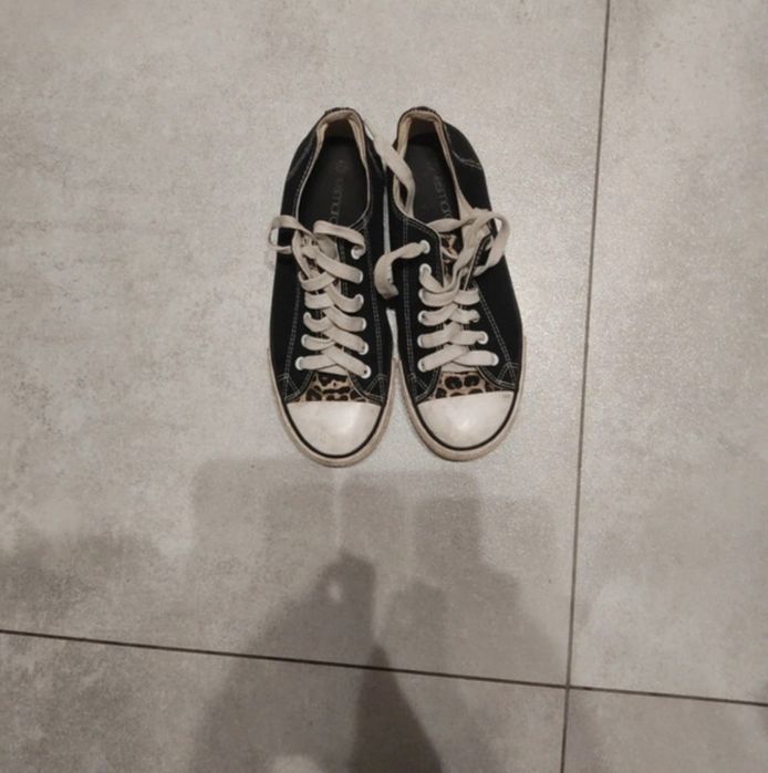 Czarne Trampki damskie Esmara rozmiar 39