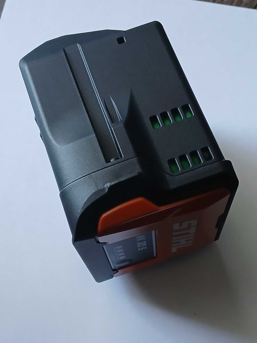 Akumulator STIHL AK 30 S Lekki akumulator Li-Ion*nowy OEM