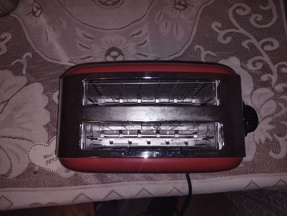 Тостер RUSSELL HOBBS Colours Flame Red 18951-56