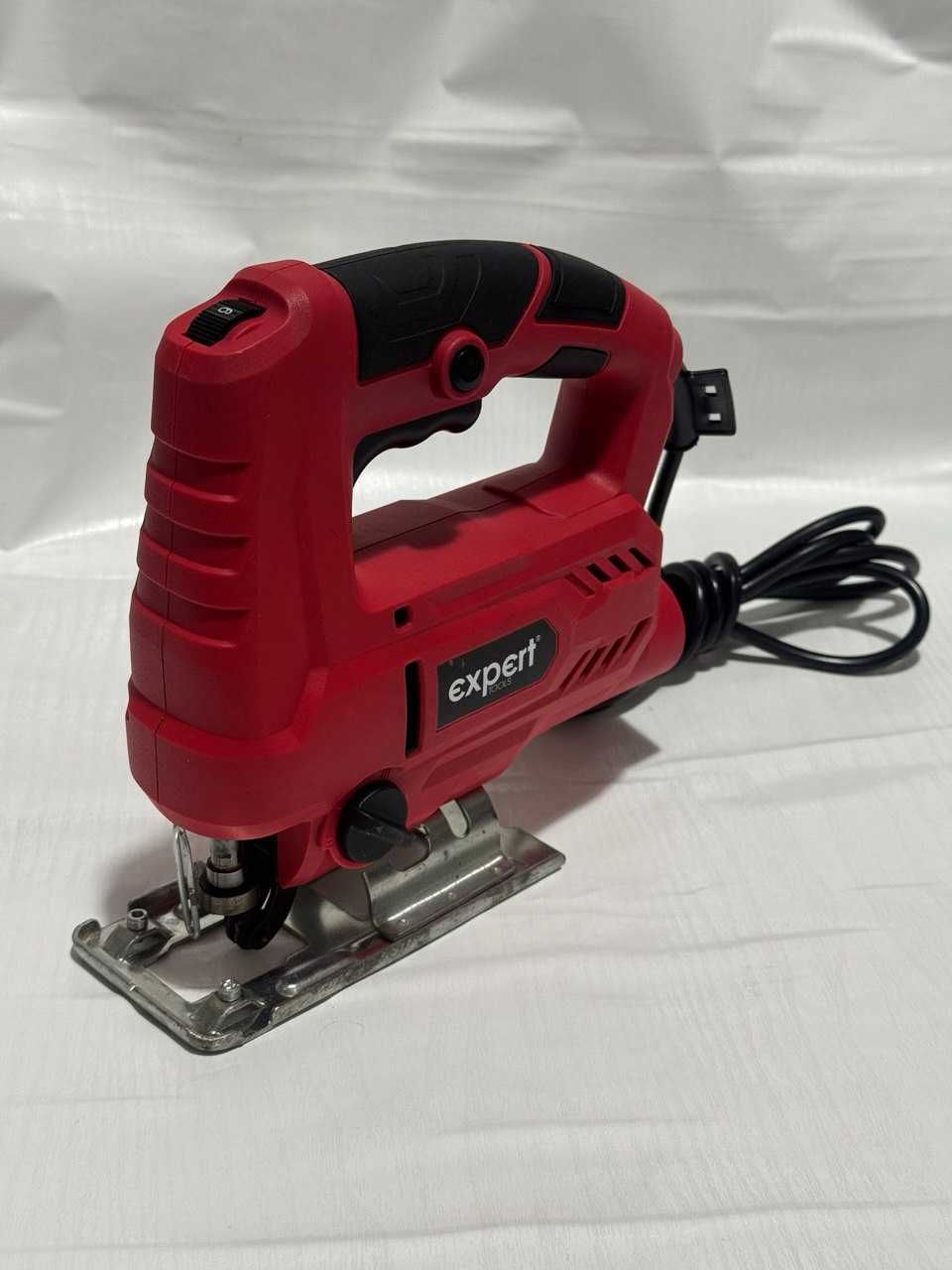Електролобзик EXPERT Tools M1Q-GW10-80, 650Вт