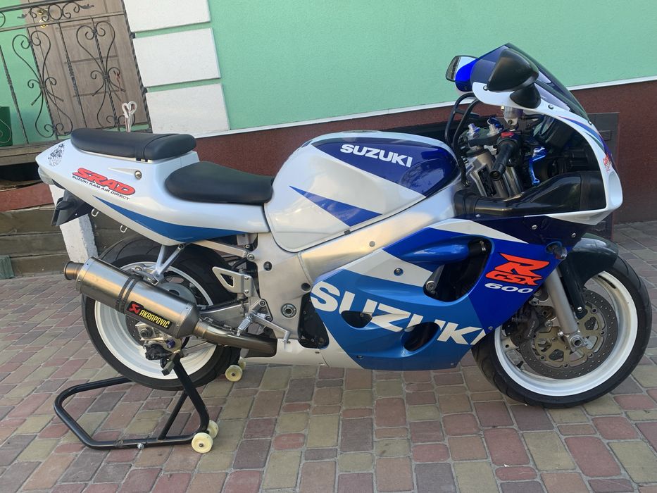 SUZUKI GSX-R 600 SRAD на нових розхідниках