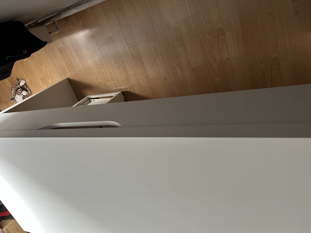 Biurko ikea wraz z szufladkami
