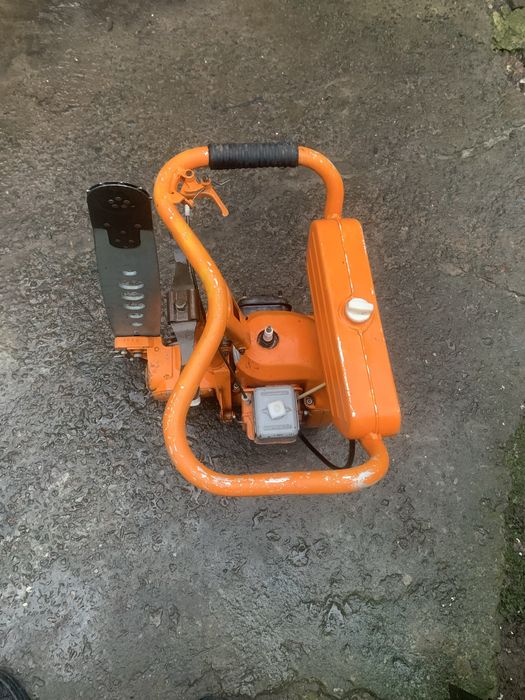 Продам бензопилу урал дружба