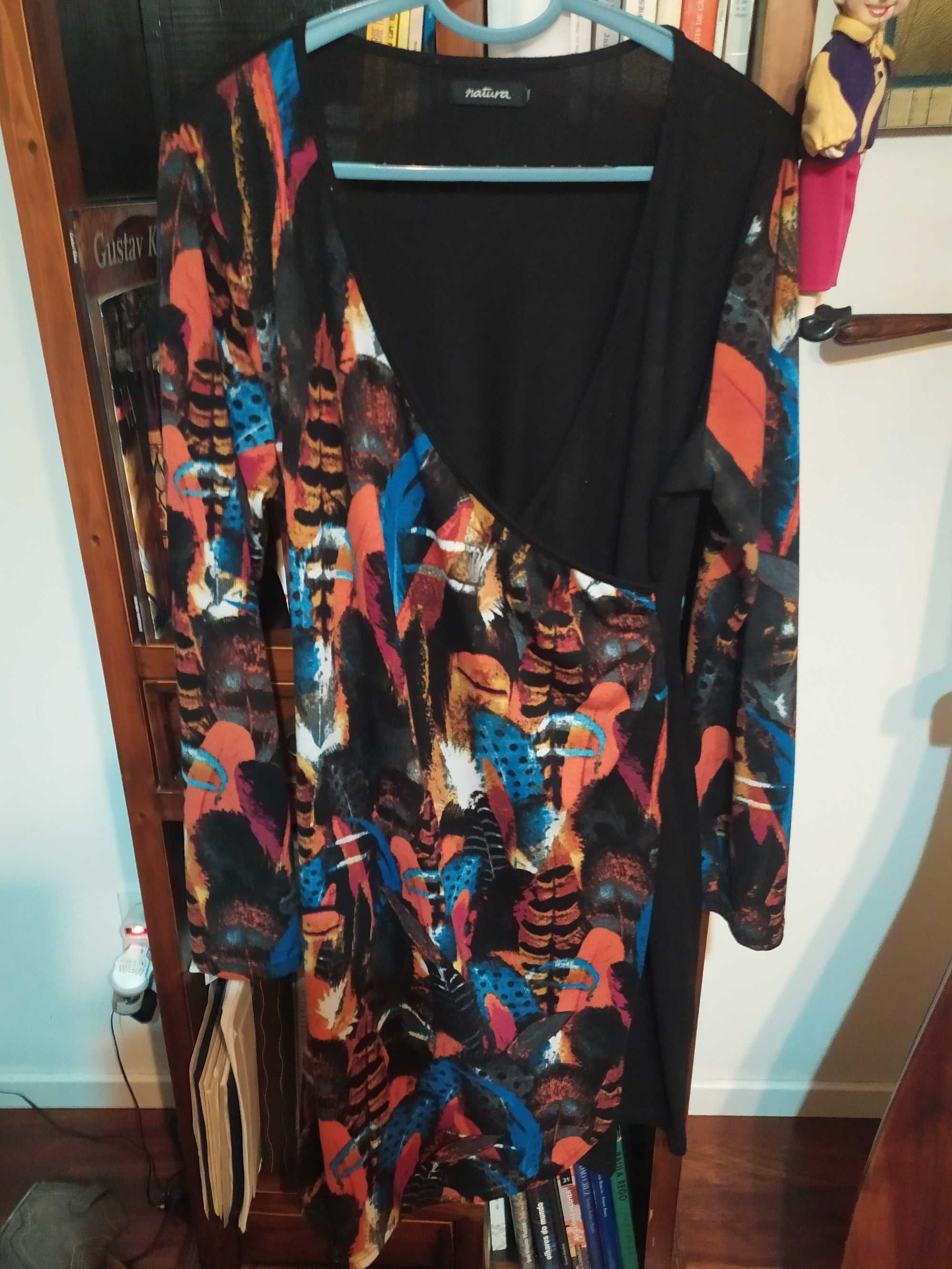 Vestido preto e estampado. marca NATURA, tam,L  50 £  novo