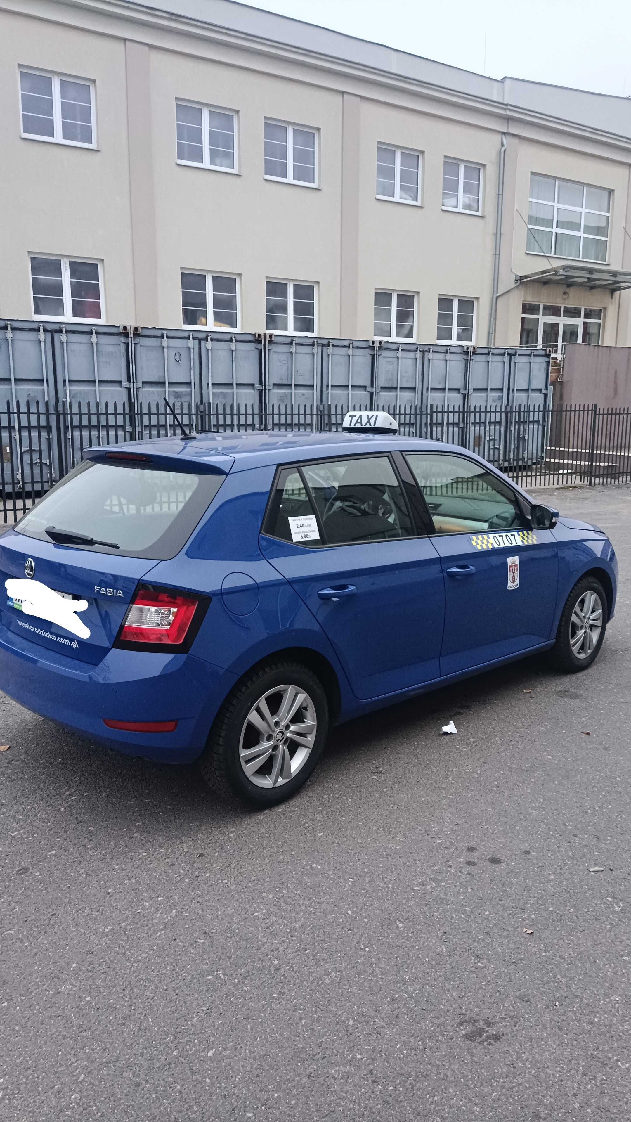 Twoje miejsce na reklamę - na aucie Taxi - Bolt, Uber, Freenow !