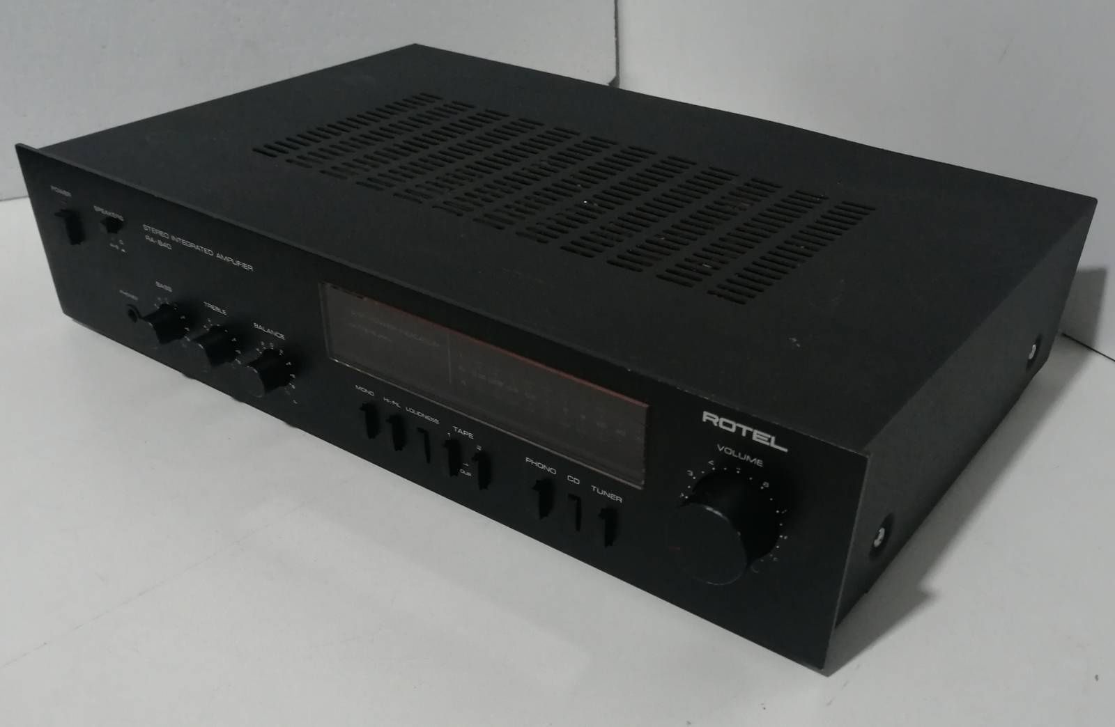 Amplificador Rotel RA- 840