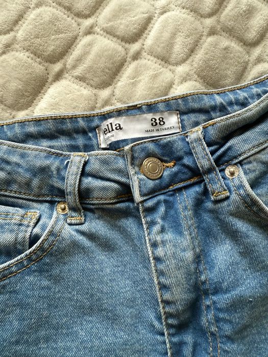 Літні джинсові шорти