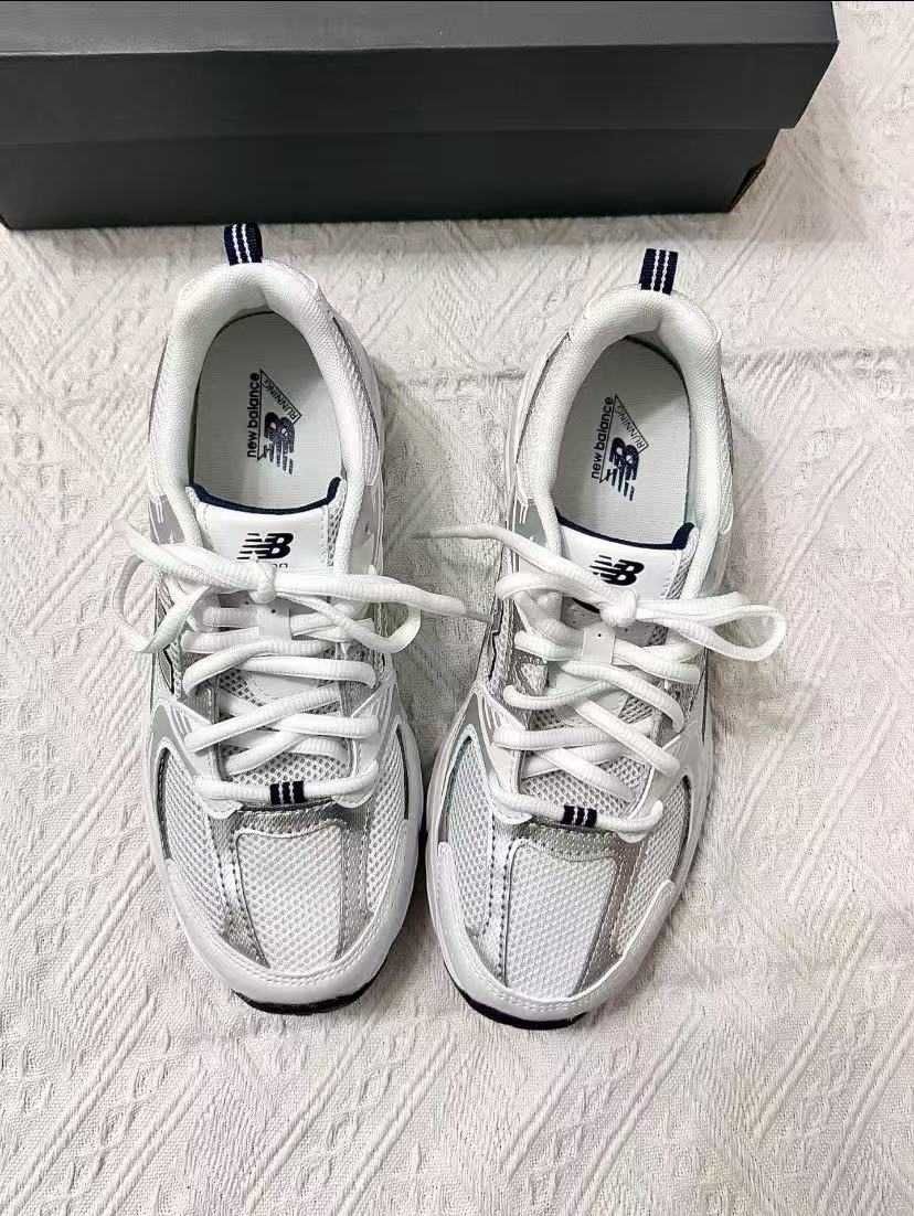 New Balance 530 White Silver Navy R.41,5