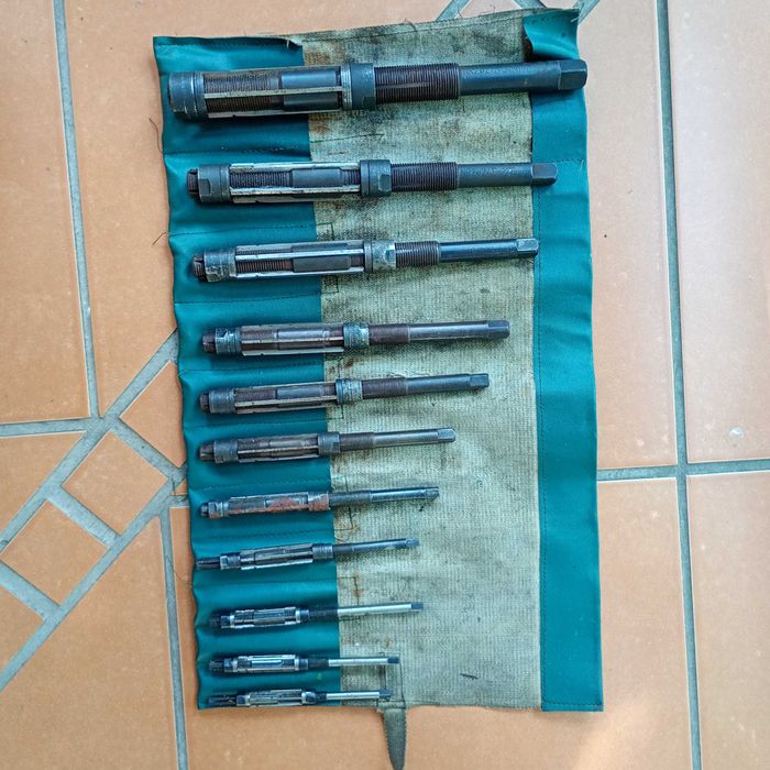 Komplet rozwiertaków z FWP PRL