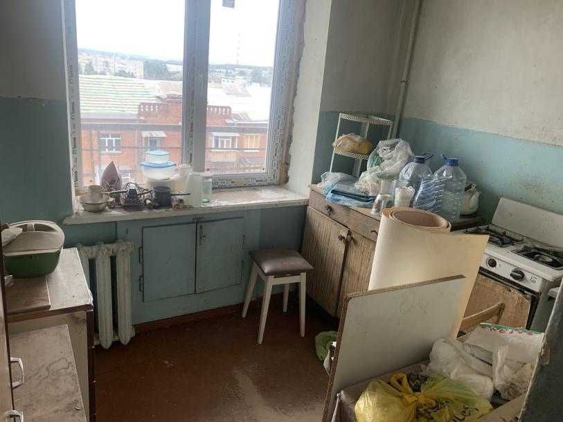 Продам 2 к. із. квартиру метро Х.Гора 12 хв пішки