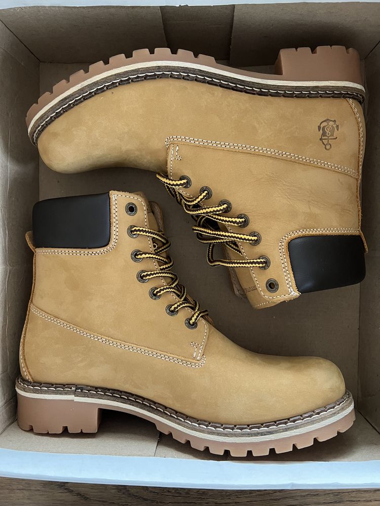 Botas Novas 38 em pele tipo Timberland