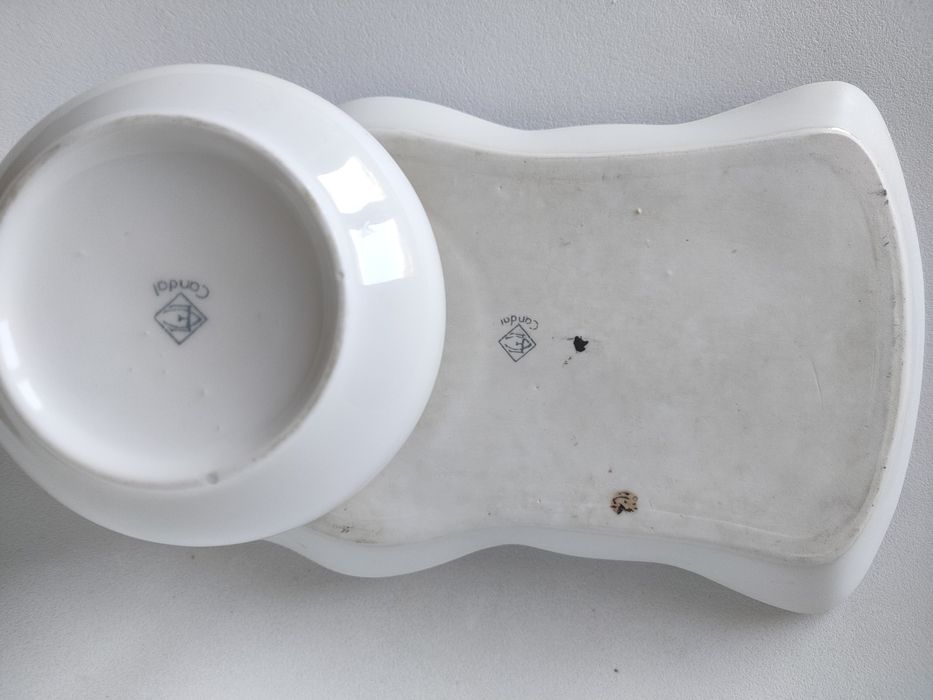 Conjunto de chávena e prato de torradas Empresa Elektro Cerâmica