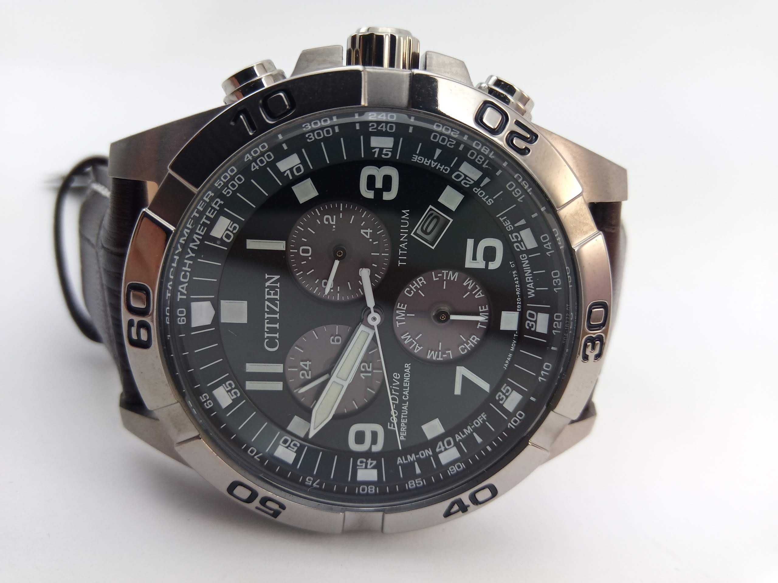 Титановые японские мужские часы Citizen Eco-Drive BL5551-06L, годинник