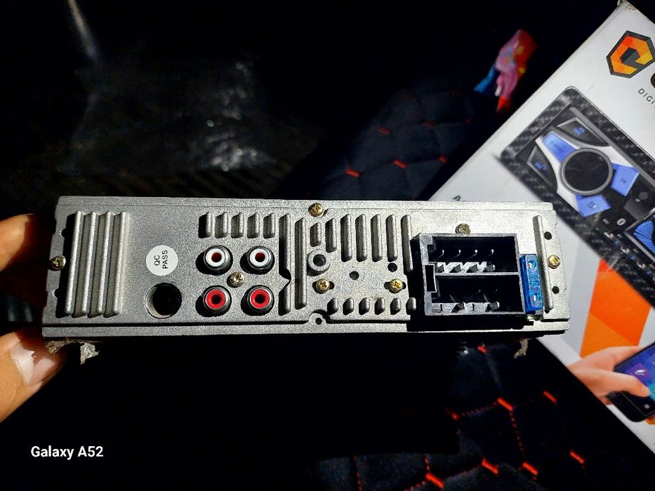 Продам авто магнитолу